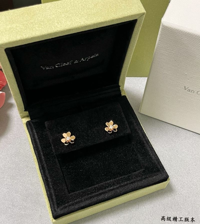 Vca Earrings